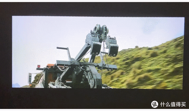 2024年投影仪怎么选？千元投影仪值得入手吗？有没有既好用又性价比高的？千元投影大眼橙C1D实测体验！