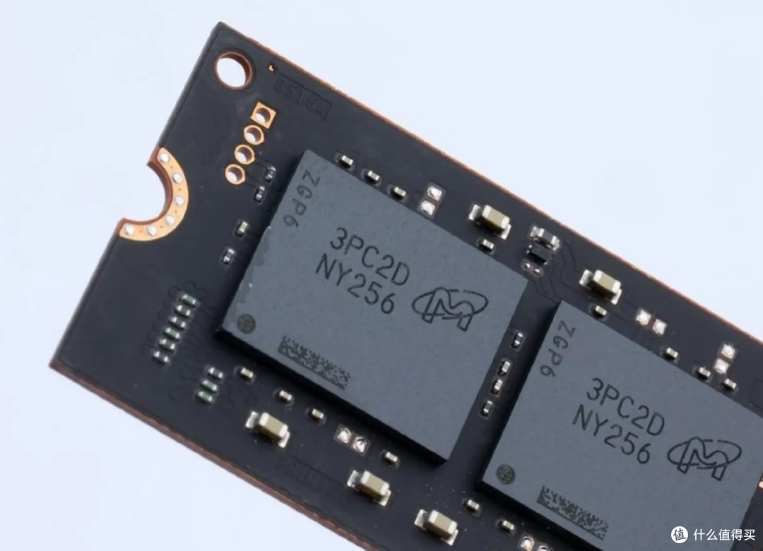 最便宜的原厂旗舰PCIe4.0 SSD?Crucial英睿达T500专业向测评