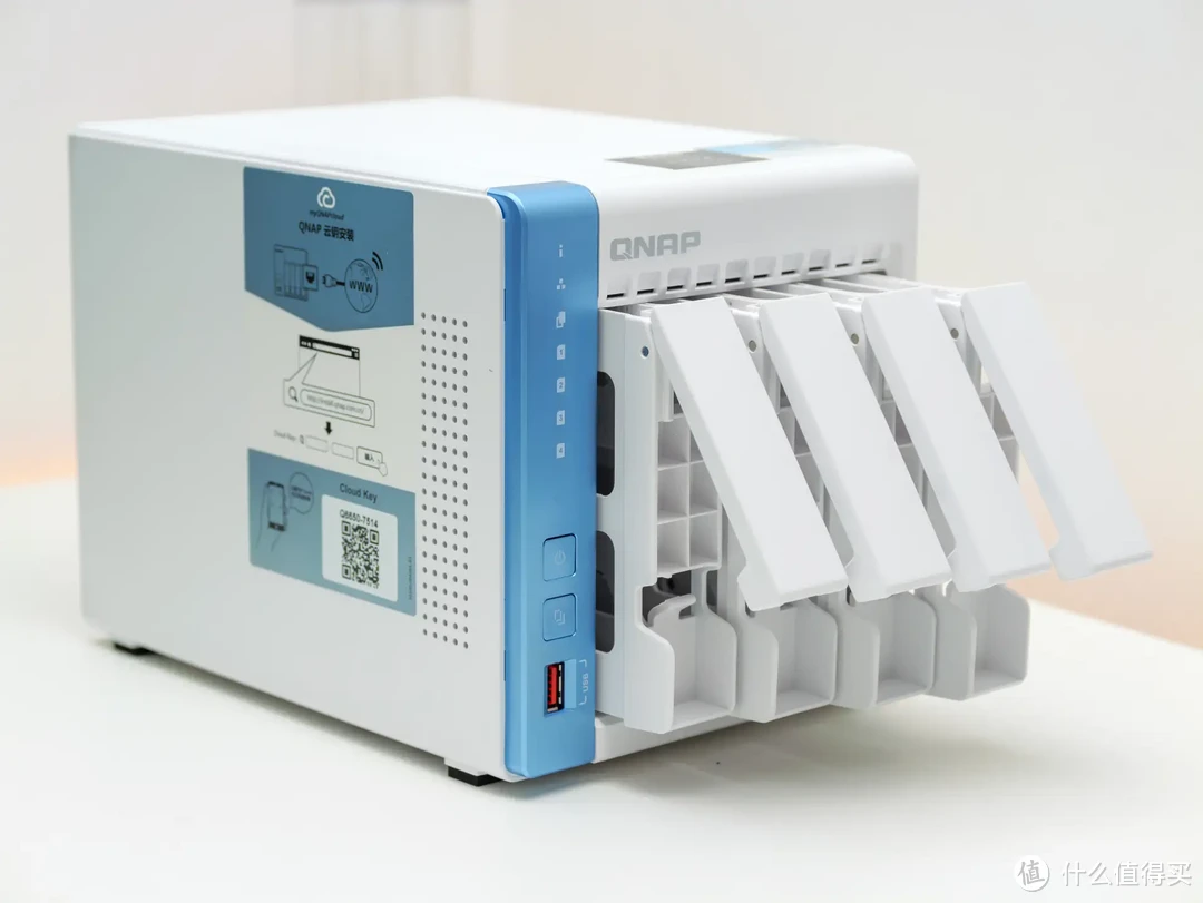 家用4盘位性价比NAS：威联通TS-462C