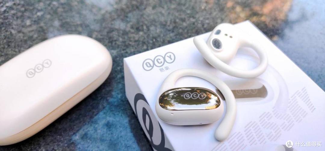 运动耳机怎么选?QCY GTR2音质出众狂甩不掉,品质耳机重回百元!