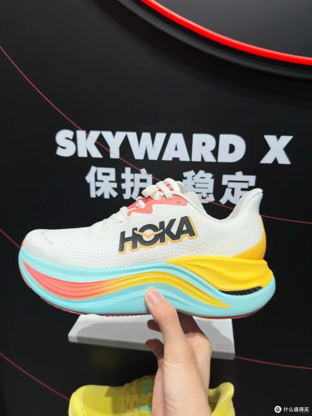 满街都是萨洛蒙的时候我选择hoka