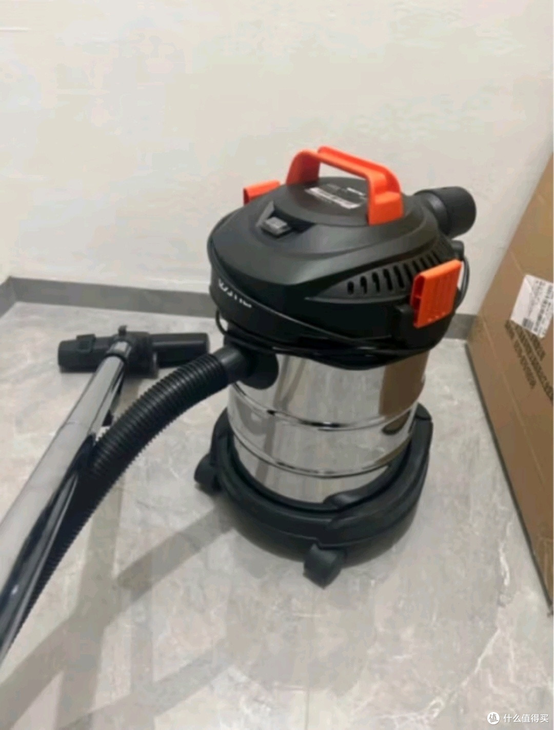 家居清洁神器亿力yili车载吸尘器让灰尘无处遁形