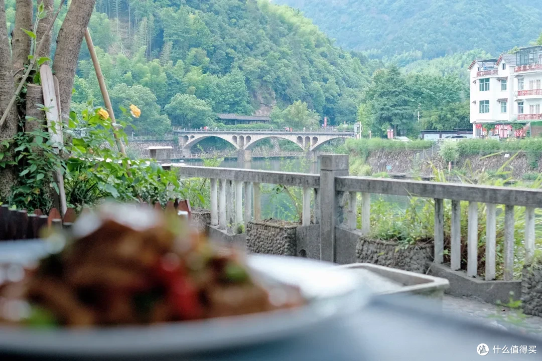 这座杭州小山城的顶级风光,自驾/骑行/徒步/玩水,总有一样适合你
