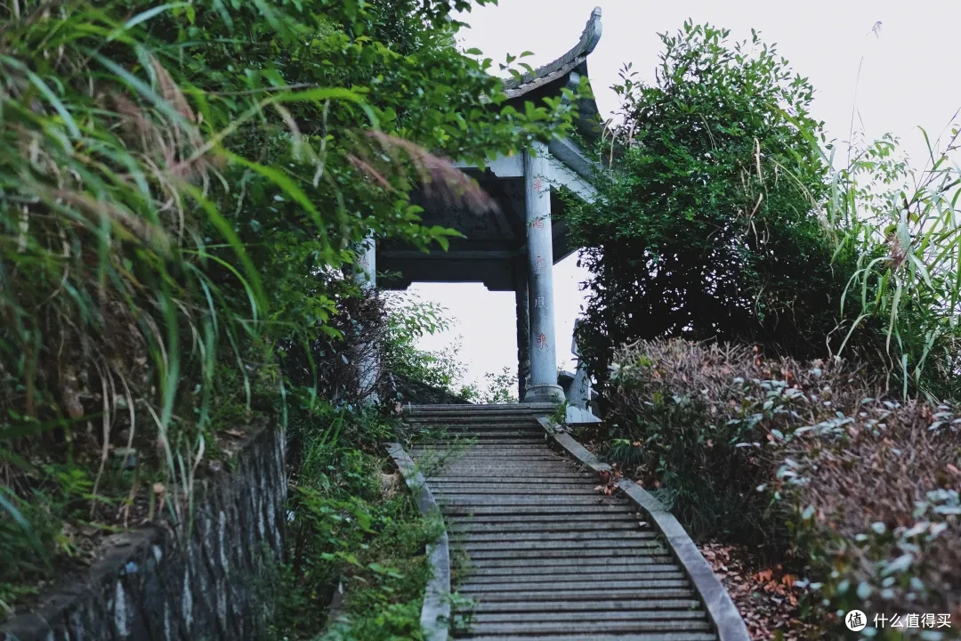 这座杭州小山城的顶级风光,自驾/骑行/徒步/玩水,总有一样适合你