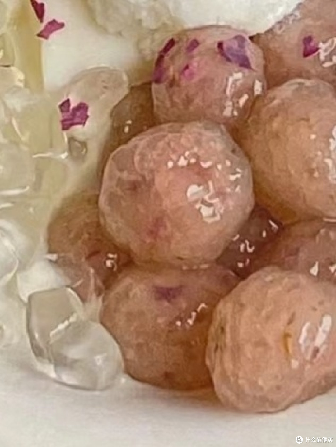 《玫瑰荔枝冻:梦幻般的夏日甜品》