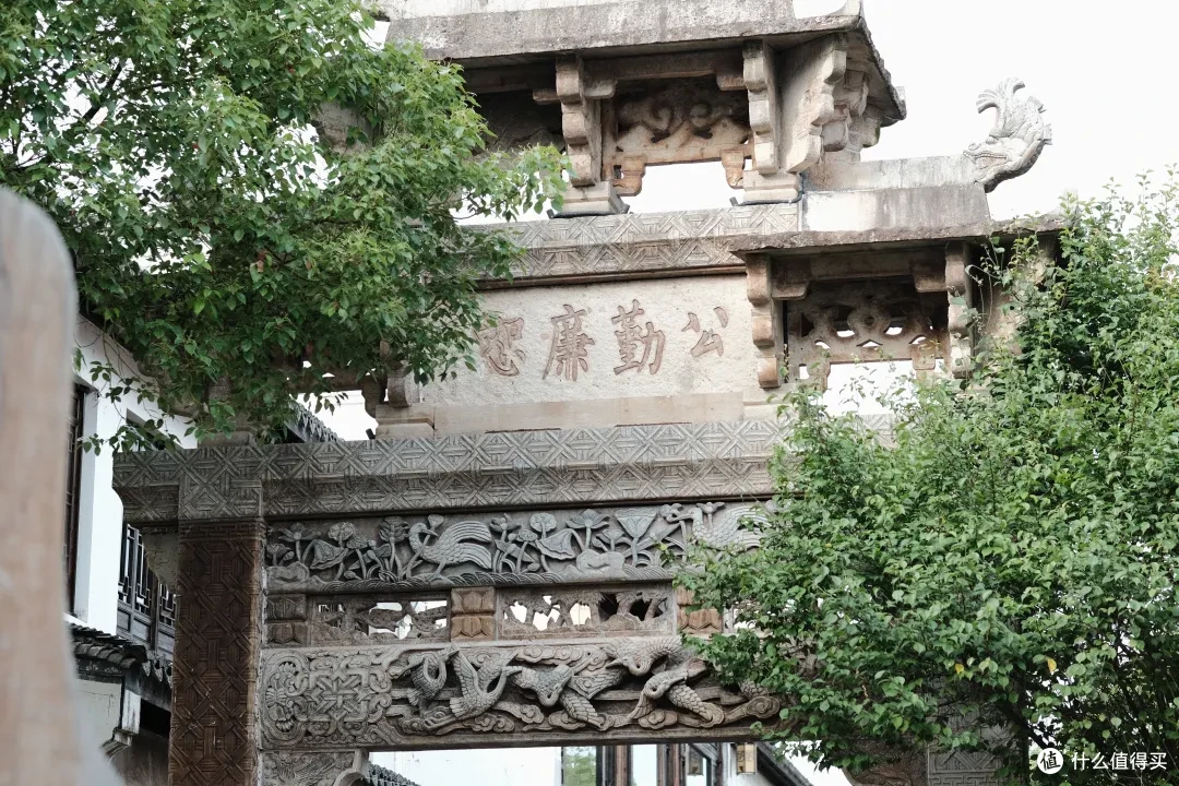 这座杭州小山城的顶级风光,自驾/骑行/徒步/玩水,总有一样适合你