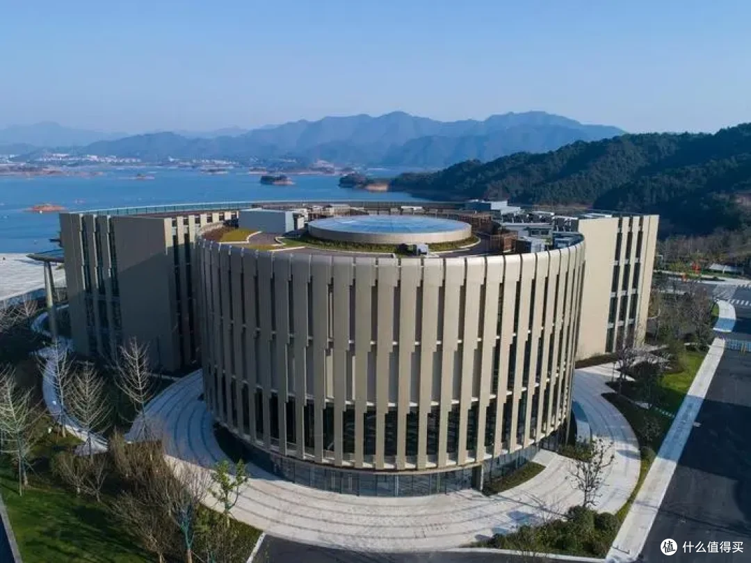 这座杭州小山城的顶级风光,自驾/骑行/徒步/玩水,总有一样适合你
