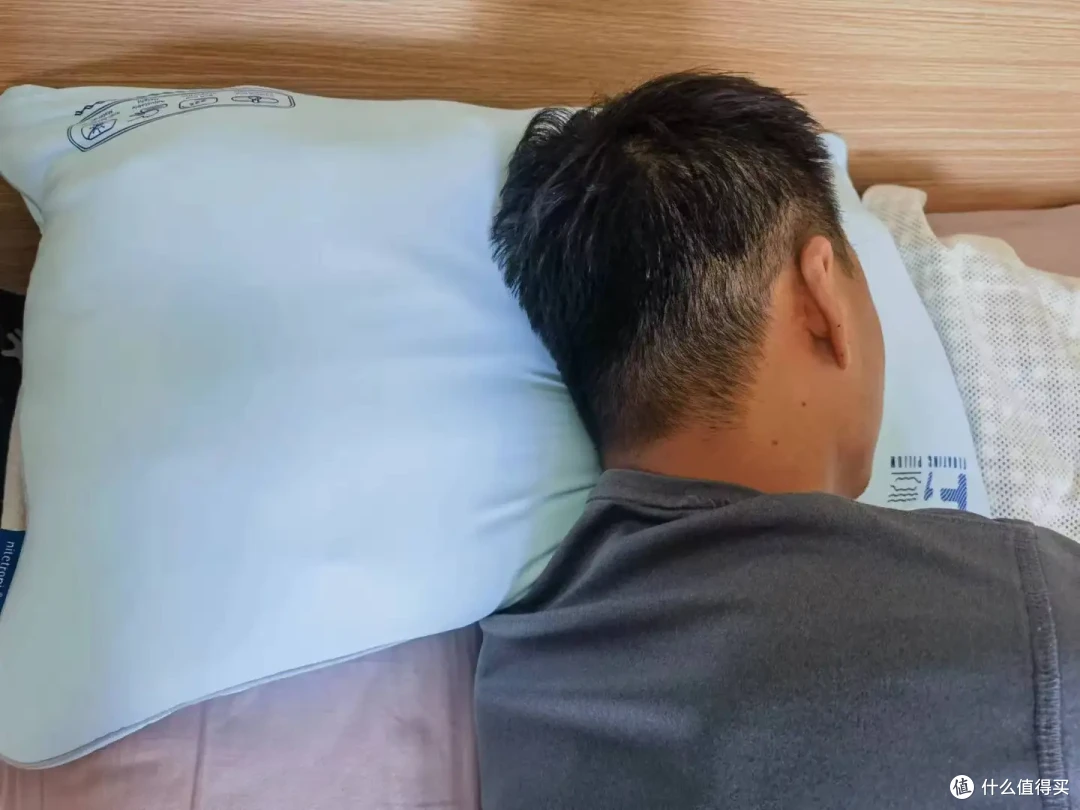 夏天睡觉老公老喊热,夏天什么枕头可以让老公变凉?