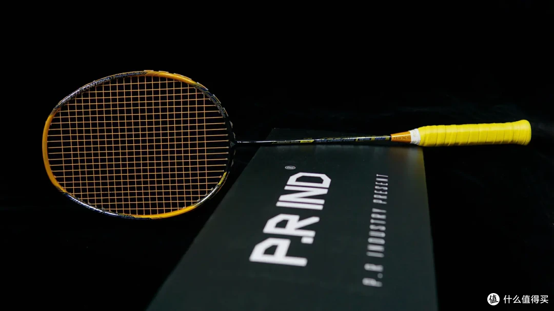百元羽毛球拍测评：500颜值+300手感，苍穹之刃真香？