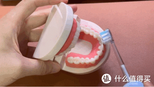 可以自动帮你刷牙的电动牙刷，徕芬扫振电动牙刷入手体验