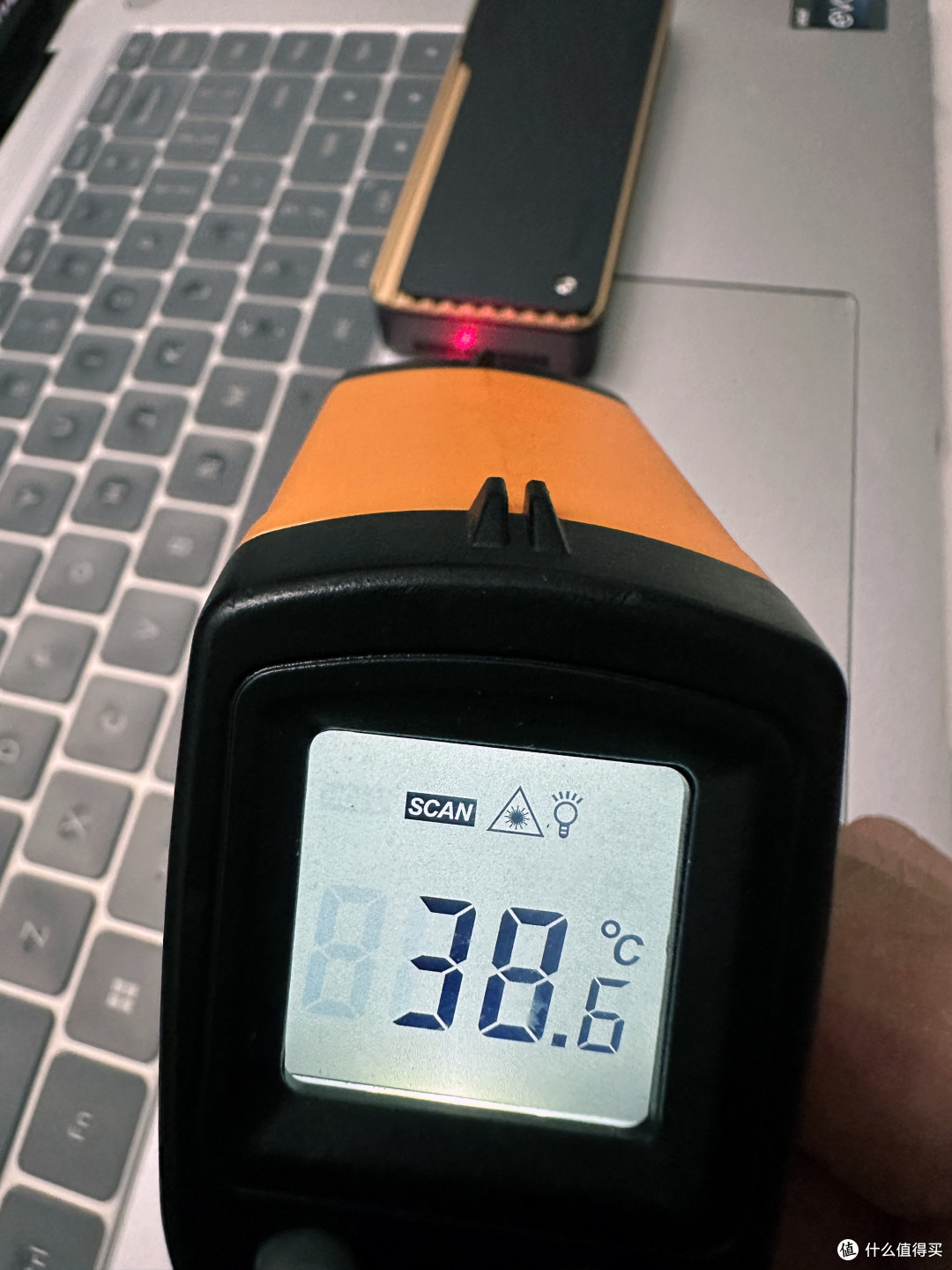 秒传3G的极致体验,绿联USB4硬盘盒评测