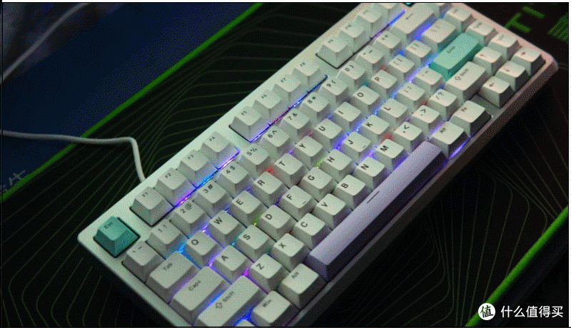 全铝艺术,硬派有个性:玄派玄熊猫PD75M-V2三模机械键盘评测
