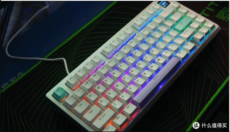 全铝艺术,硬派有个性:玄派玄熊猫PD75M-V2三模机械键盘评测