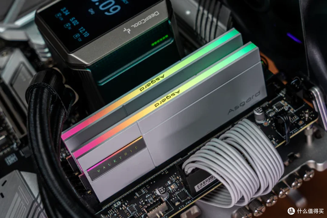 国货当自强——阿斯加特 瓦尔基里·女武神二代DDR5 6800内存开箱测试