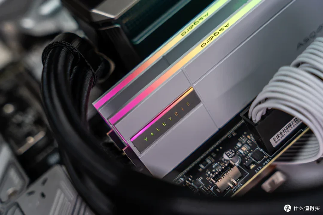 国货当自强——阿斯加特 瓦尔基里·女武神二代DDR5 6800内存开箱测试