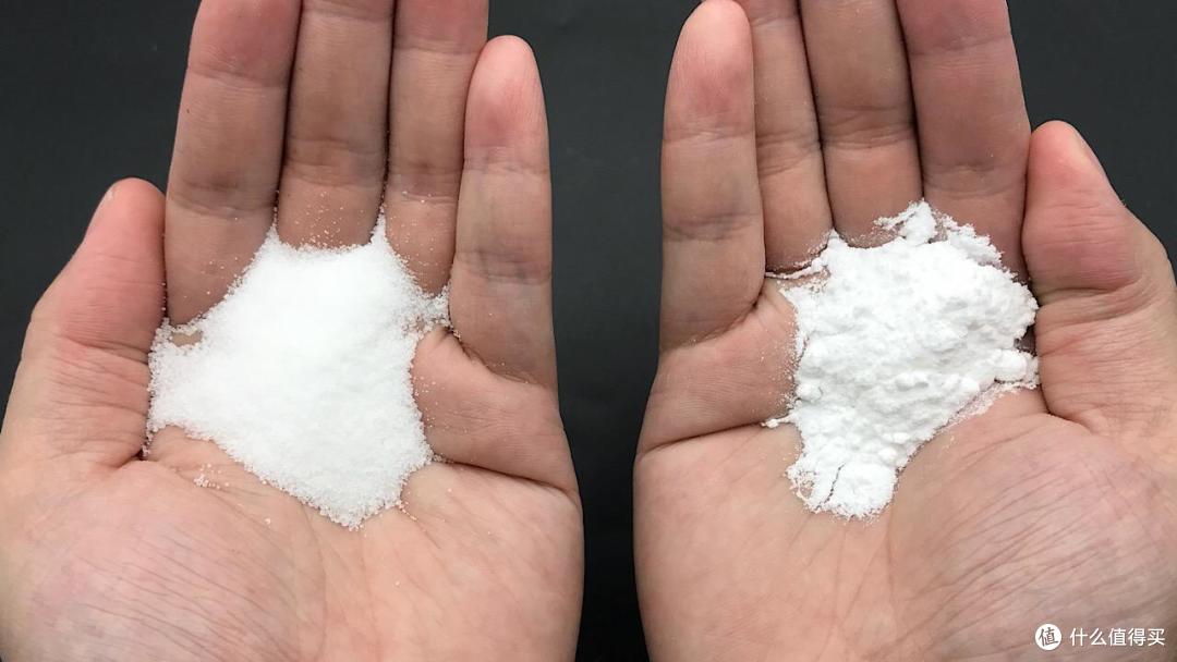 往马桶里撒一把这个,不管污渍多脏多厚,瞬间冲得干干净净