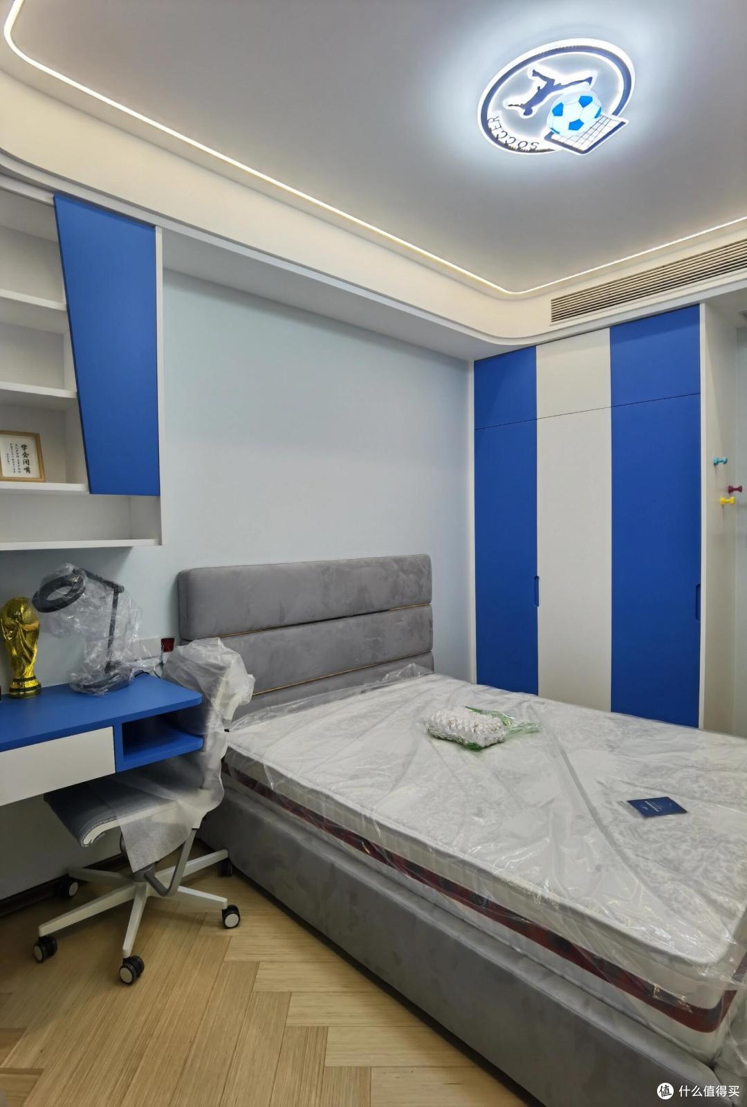 广东夫妻272㎡的家,光一个电视墙就把我迷住,全屋装修超有品位