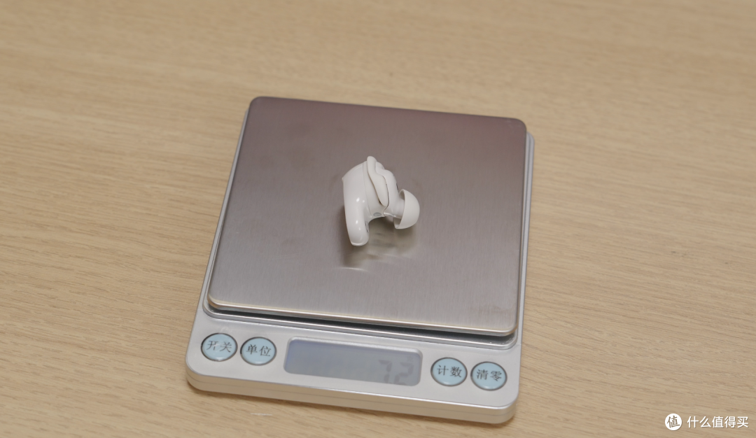 五款热门降噪耳机深度体验横评!从百元到千元,你的入耳式降噪耳机选购指南!