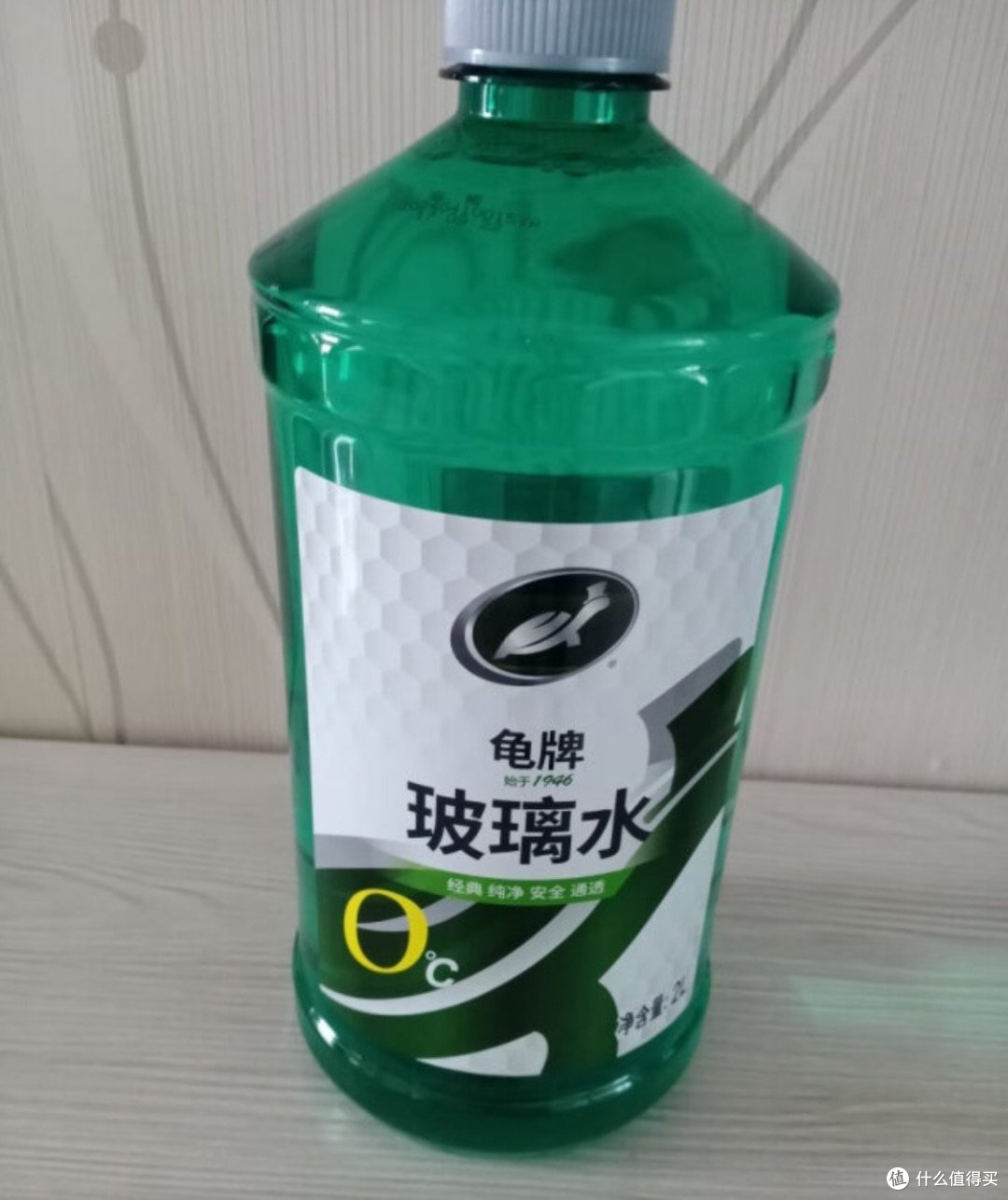 龟牌玻璃水,让车窗告别污渍!