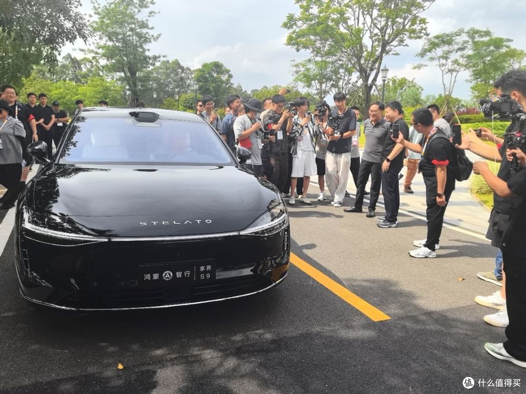 微博CEO首曝享界S9乘坐体验，对BBA“78S”全面降维打击？