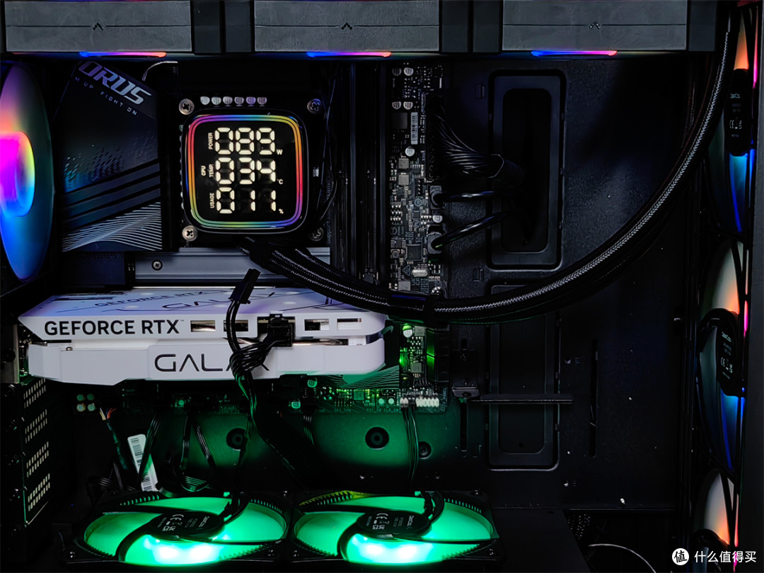 还不知道D5内存怎么选的看进来,英睿达DDR5 Pro 6000MHz超频马甲条默频就达5600MHz,699,闭眼入