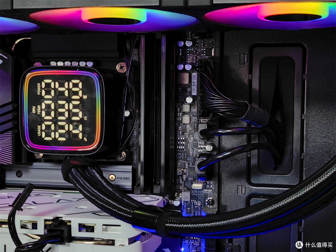 还不知道D5内存怎么选的看进来,英睿达DDR5 Pro 6000MHz超频马甲条默频就达5600MHz,699,闭眼入