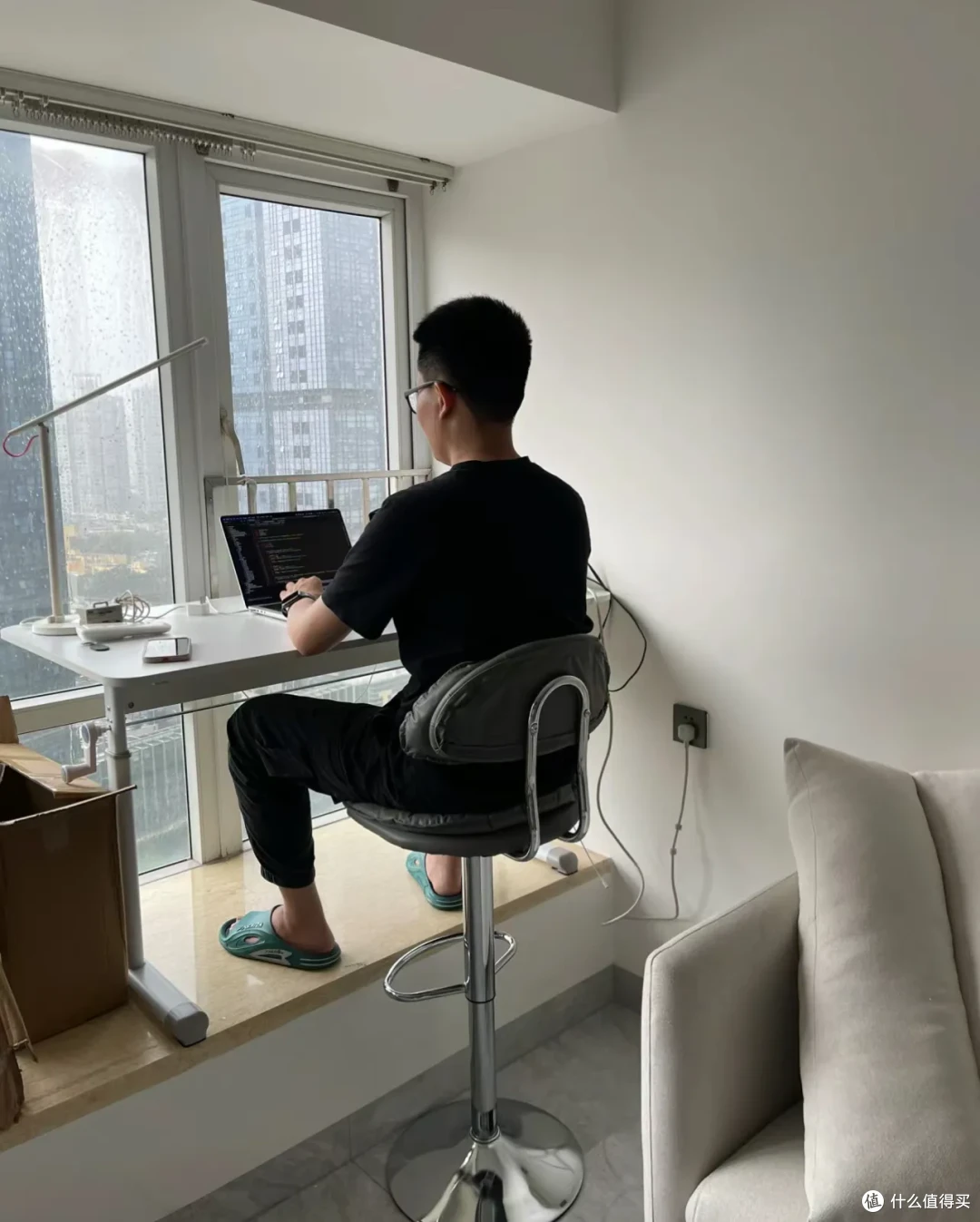 思路打开!没成想,最实用的飘窗改造方案,居然是最便宜的!
