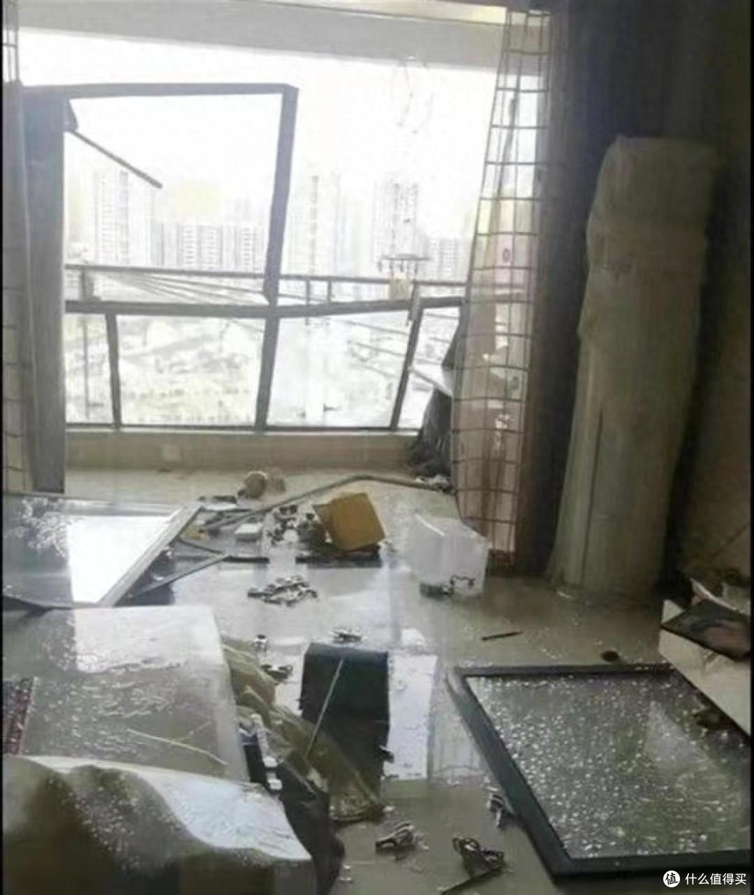 不听劝,装修时坚持“不封阳台”,入住半年后朋友们都夸爆了!