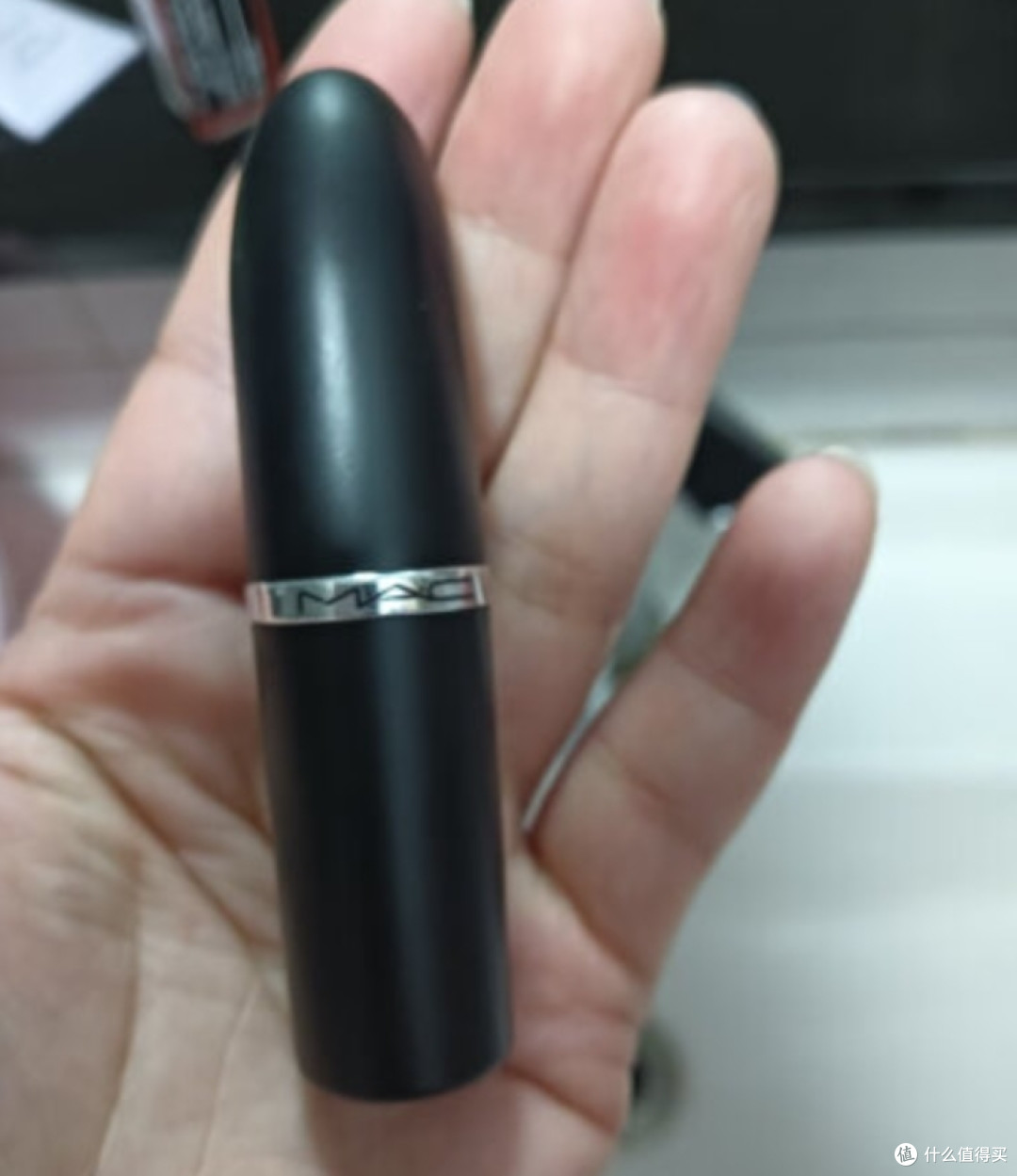 靓丽如春花,哑光口红的柔美韵味