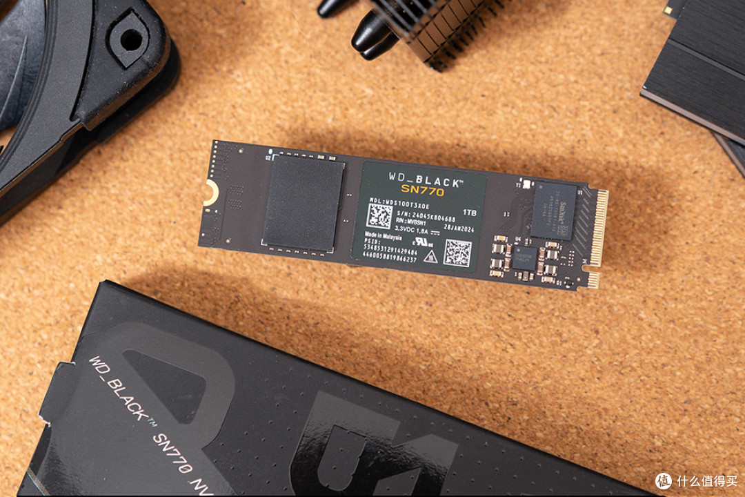 稳定高效,西部数据 WD_BLACK SN770 NVMe SSD 1TB 上手体验