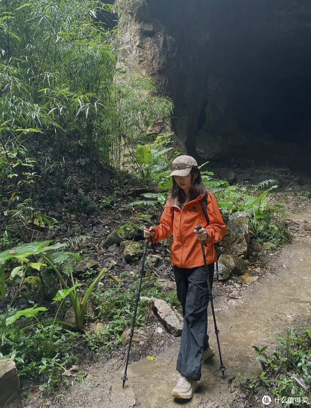 徒步1年多，不建议小白先买登山杖