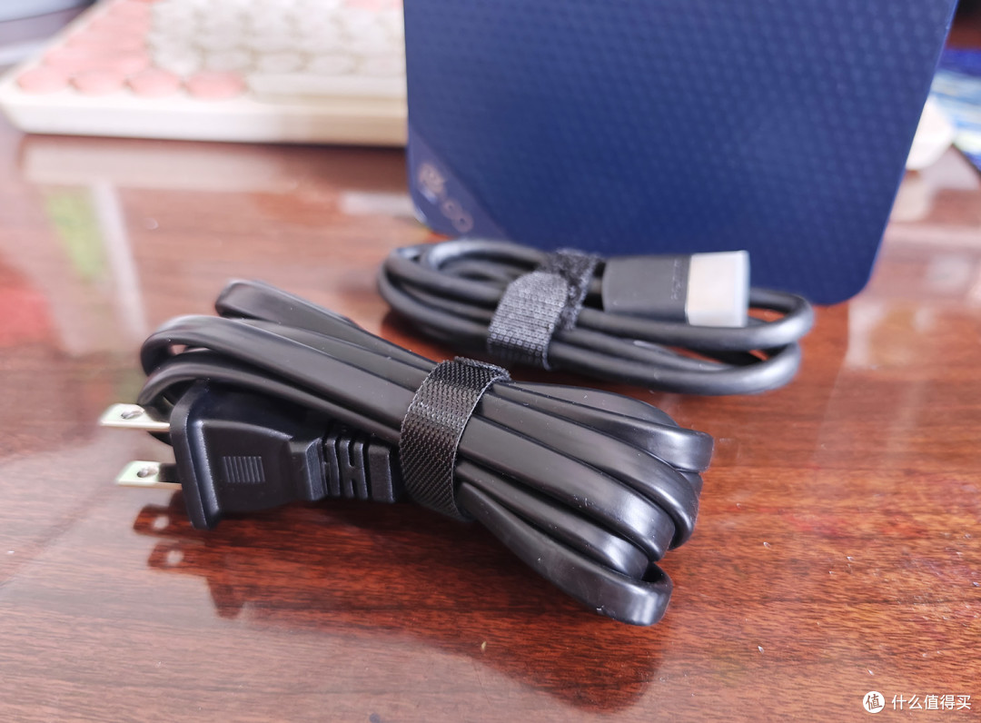 居然内置电源了!零刻EQ13 迷你主机轻办公测评