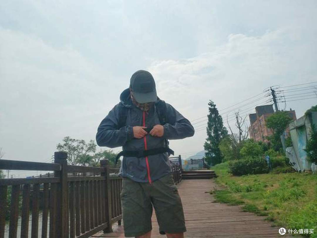 沉稳超能,全能应对:MAXGEAR暗星战术背包