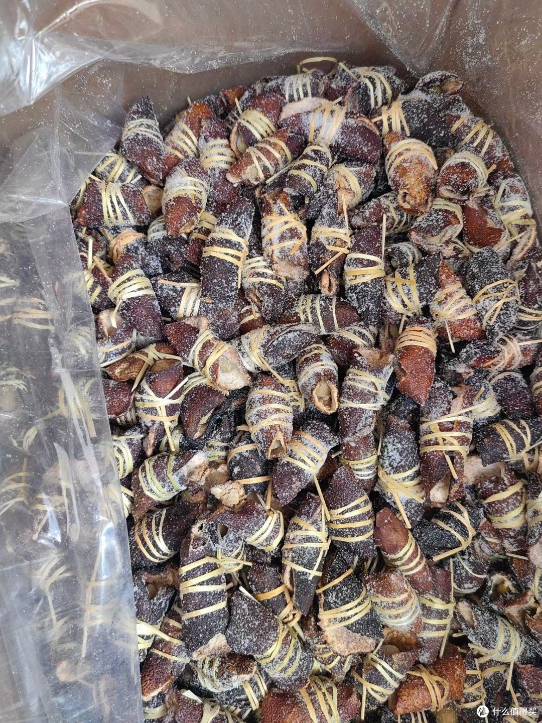 三扎宝古法腌制,开缸5年陈皮,咸榄,禾杆草,盐
功效:理气健脾,燥湿化痰,润肺止咳,开胃顺气