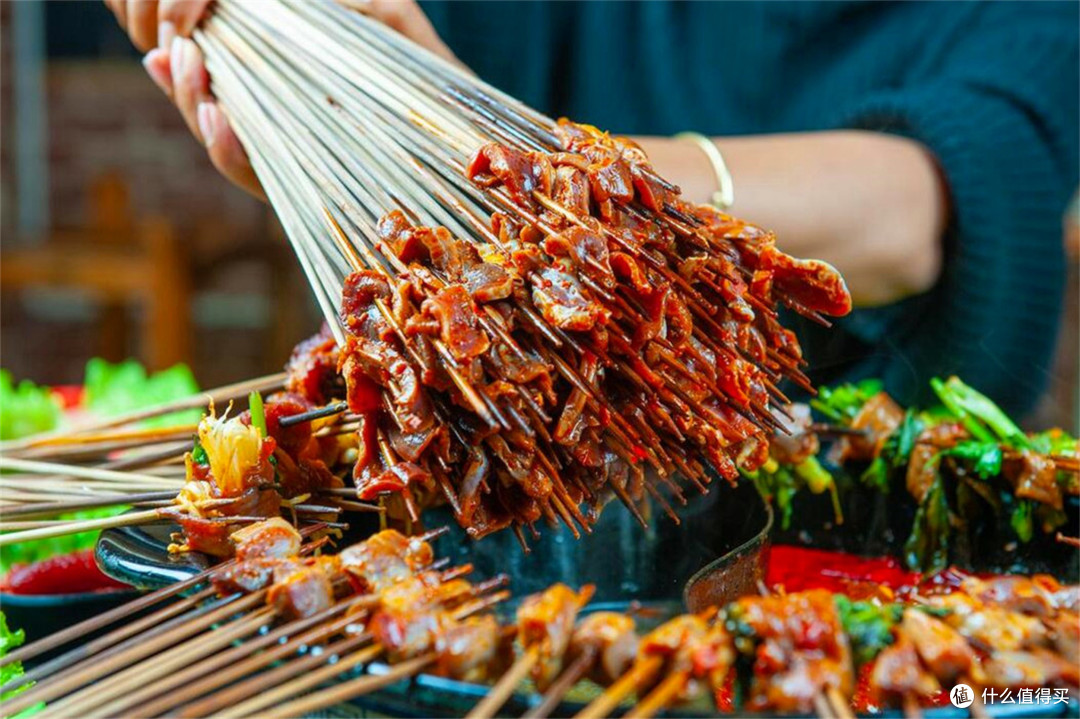 中国最会吃“串串”的地方在哪？万物皆可串，起源地果然名不虚传