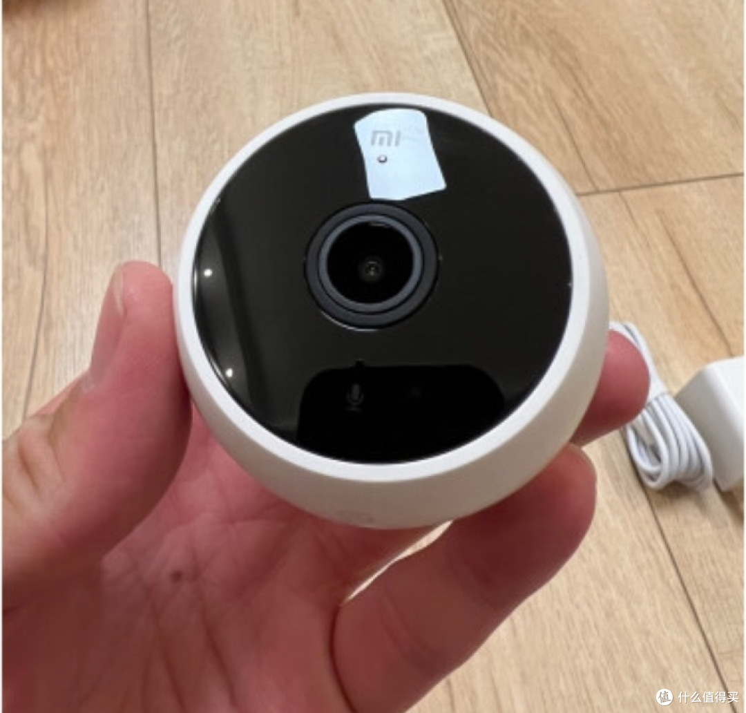 孤单无惧，智能监控下的家庭温暖