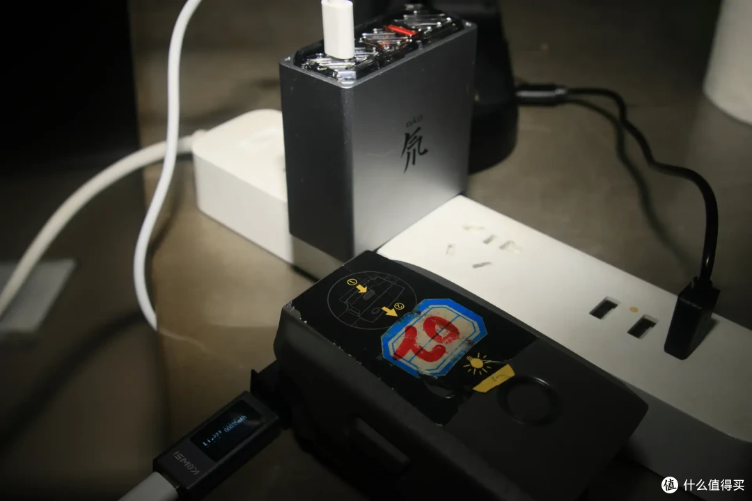 100W快充差旅新选择——氘锋100W Gan