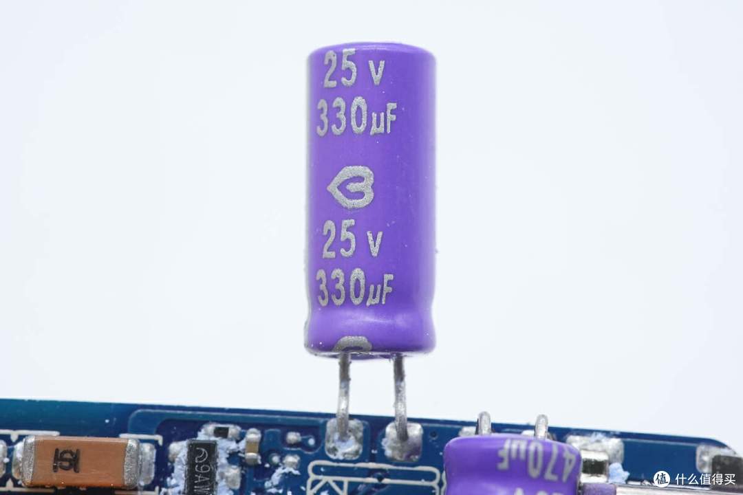 拆解报告:UGREEN绿联65W 2C1A超薄氮化镓充电器X753