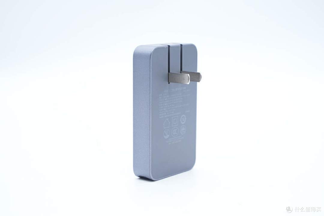 拆解报告:UGREEN绿联65W 2C1A超薄氮化镓充电器X753