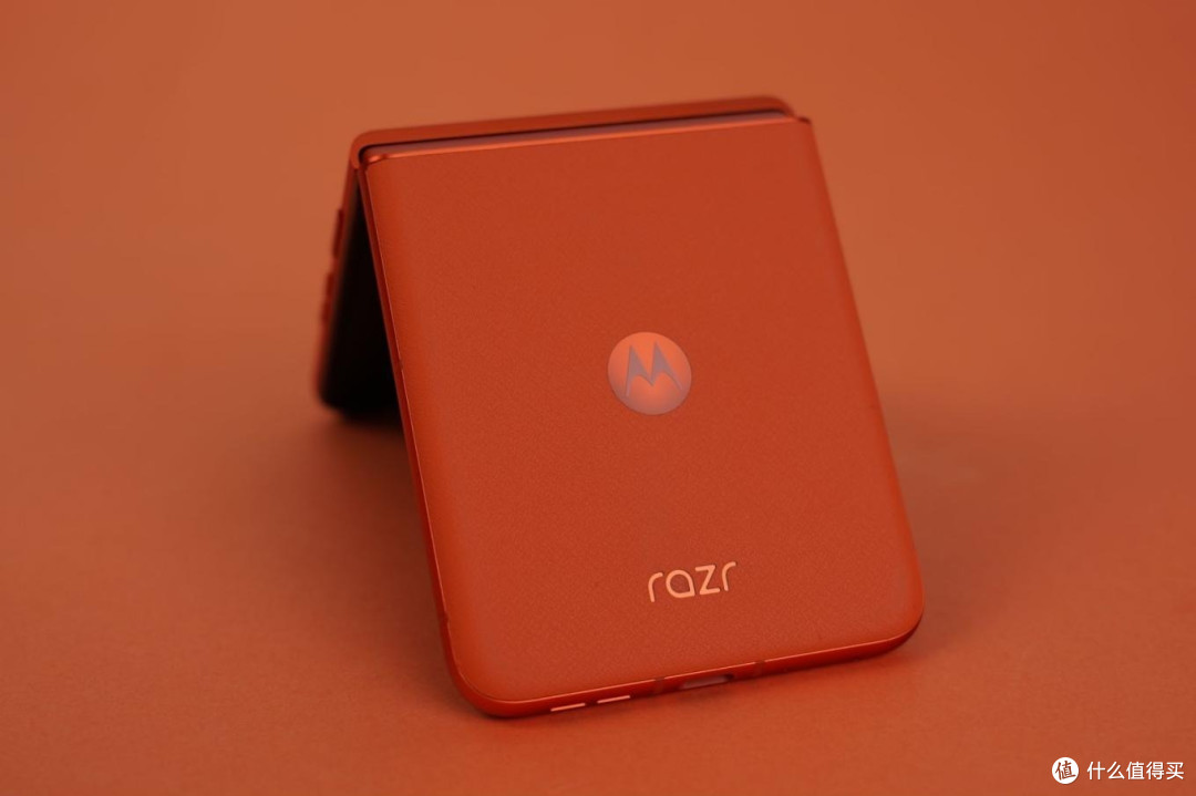 联想moto razr 50评测:竖屏小折叠能否再创品牌辉煌?