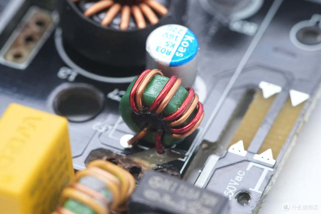 拆解报告:MI小米67W 2C1A氮化镓快充插线板CXB6-3QM