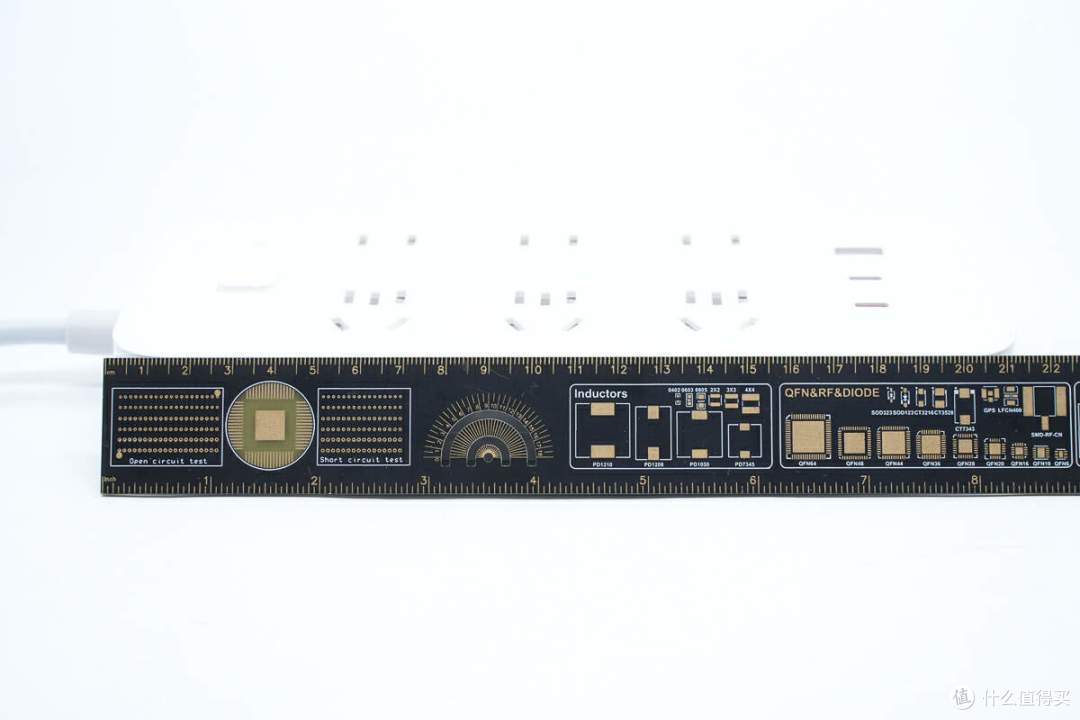拆解报告:MI小米67W 2C1A氮化镓快充插线板CXB6-3QM