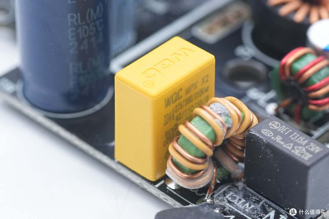 拆解报告:MI小米67W 2C1A氮化镓快充插线板CXB6-3QM
