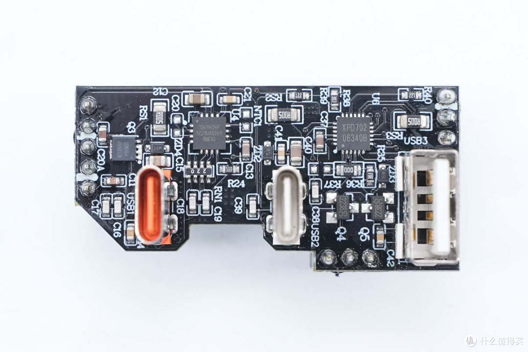 拆解报告:MI小米67W 2C1A氮化镓快充插线板CXB6-3QM