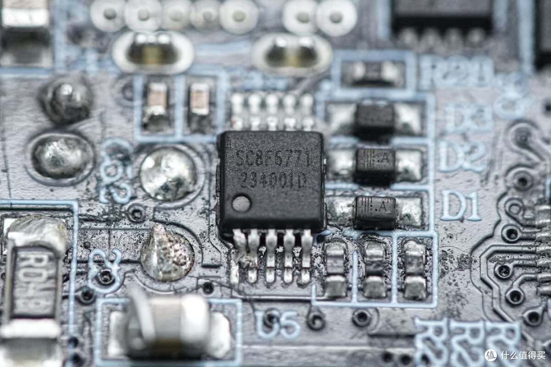 拆解报告:Baseus倍思67W 3C1A快充旅行插座BPS67M-1C