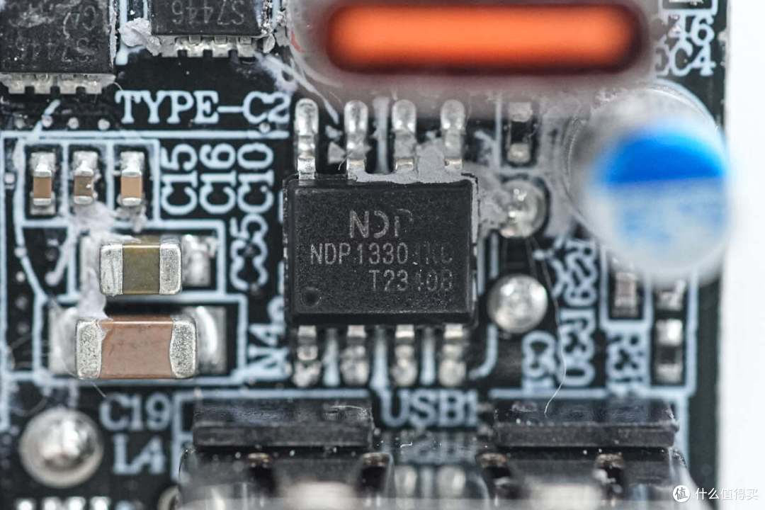 拆解报告:Baseus倍思67W 3C1A快充旅行插座BPS67M-1C