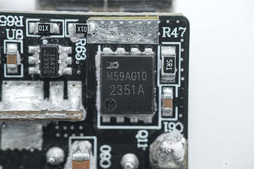拆解报告:Baseus倍思67W 3C1A快充旅行插座BPS67M-1C