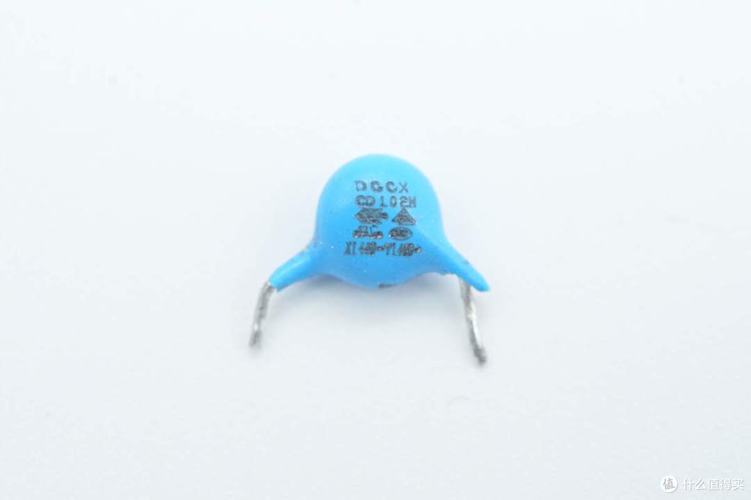 拆解报告:Baseus倍思67W 3C1A快充旅行插座BPS67M-1C
