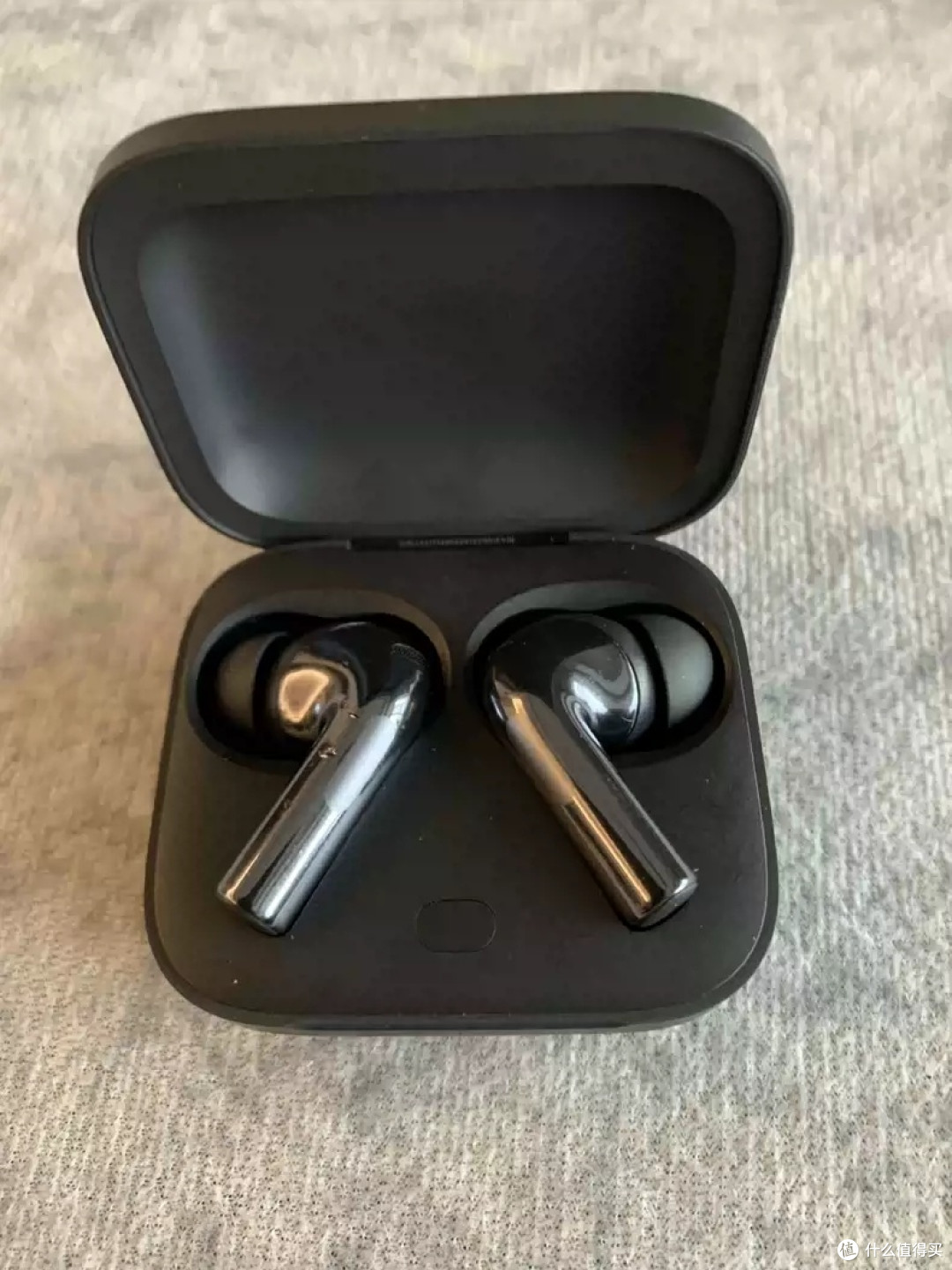 一加buds3 400块的价格，降噪+长续航