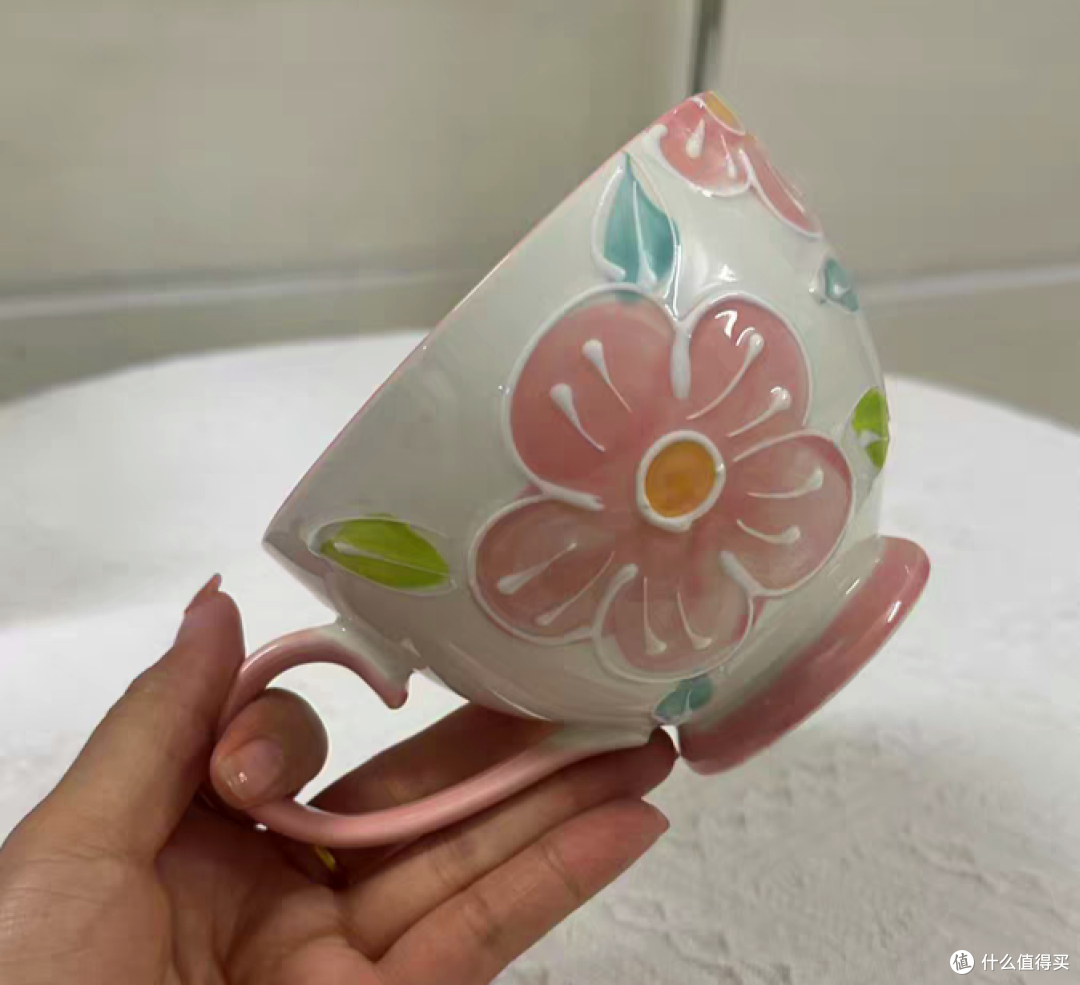 经典简约的器型，经得起时光的打磨